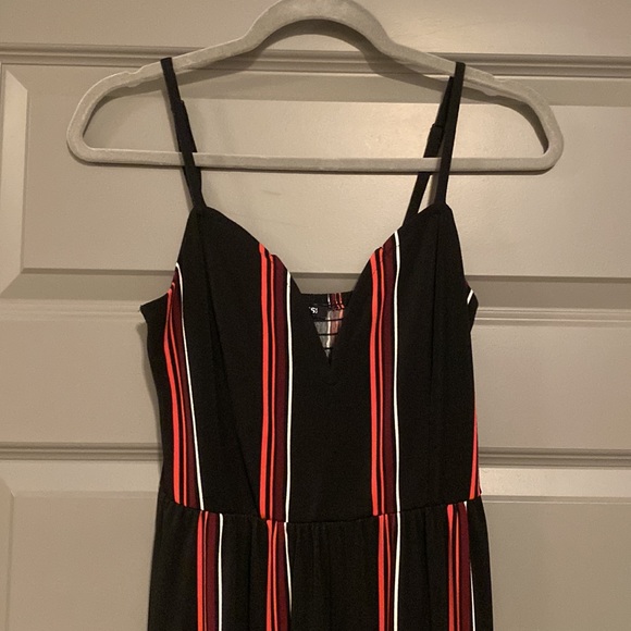 Striped jumpsuit from express - Picture 2 of 4